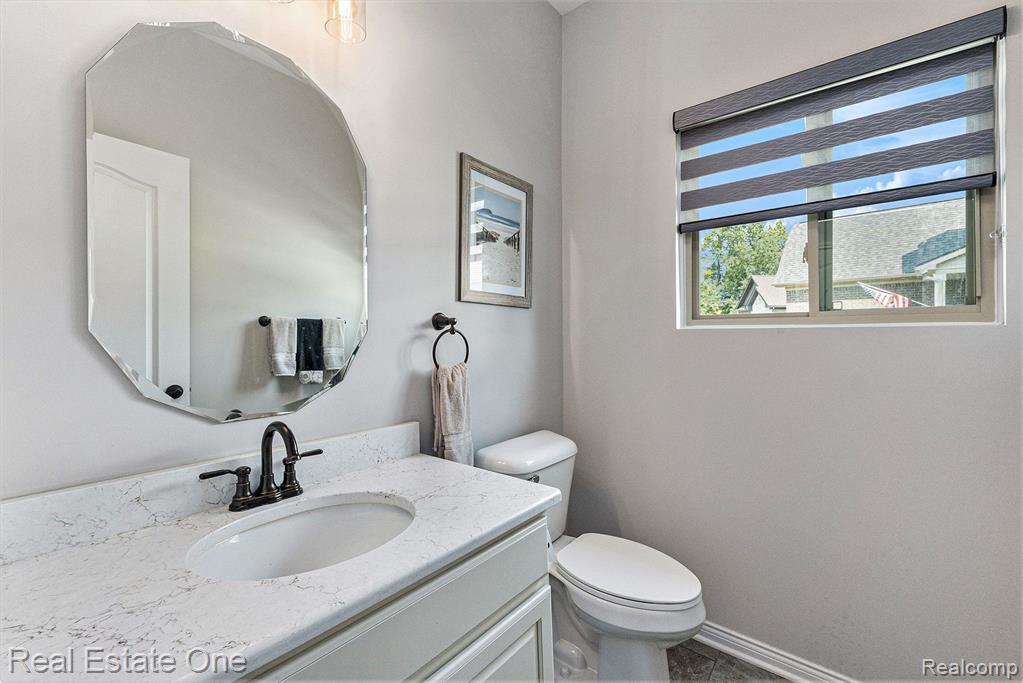 5409 ABERDEEN Court, Clarkston, MI 48348 — Photo 11