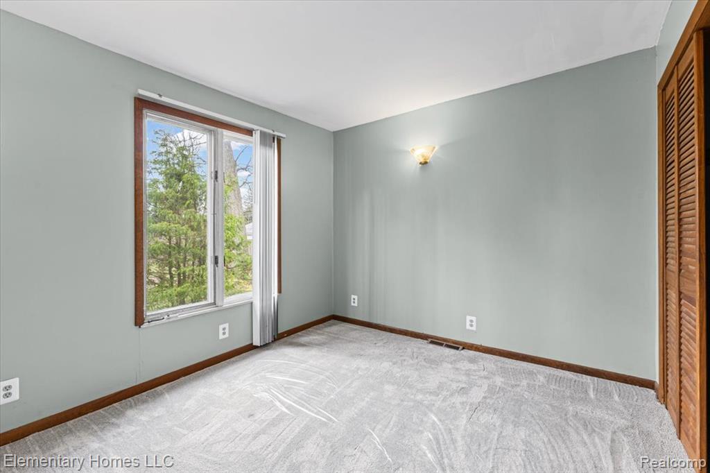 2158 Oaknoll Street, Auburn Hills, MI 48326 — Photo 20