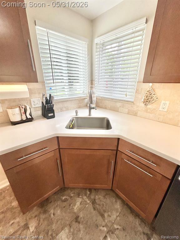 9611 Deering Street, Livonia, MI 48150 — Photo 13