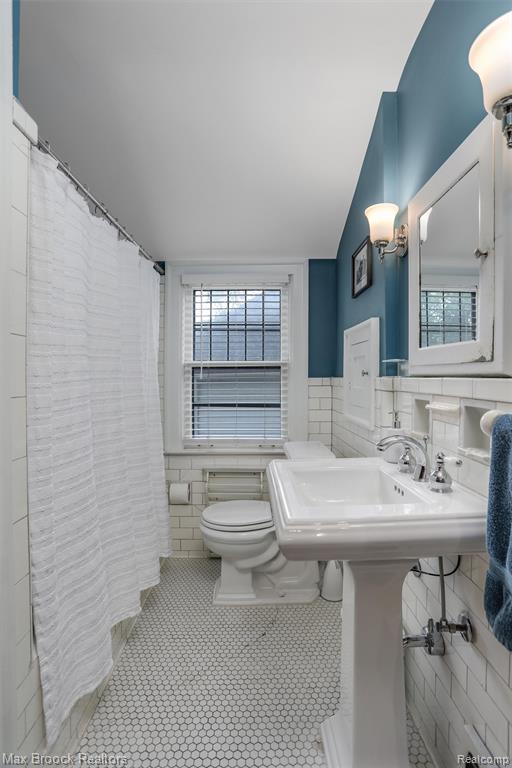 454 W Oakridge Street, Ferndale, MI 48220 — Photo 27