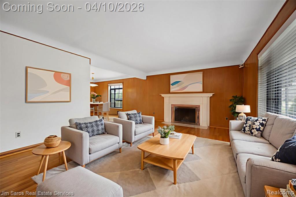 1101 Torrey Road, Grosse Pointe Woods, MI 48236 — Photo 3