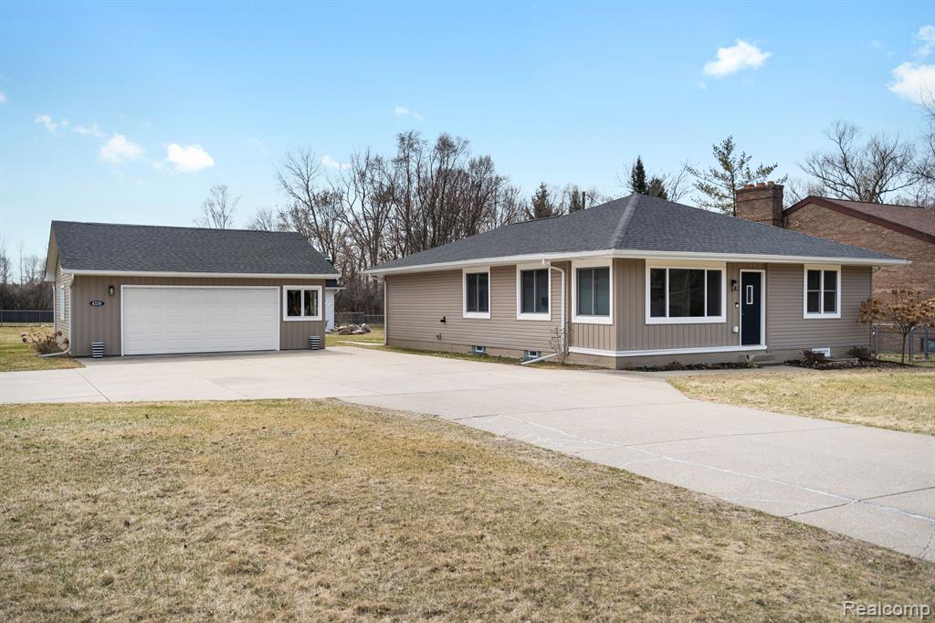 4339 FENMORE Avenue, Waterford, MI 48328 — Photo 3