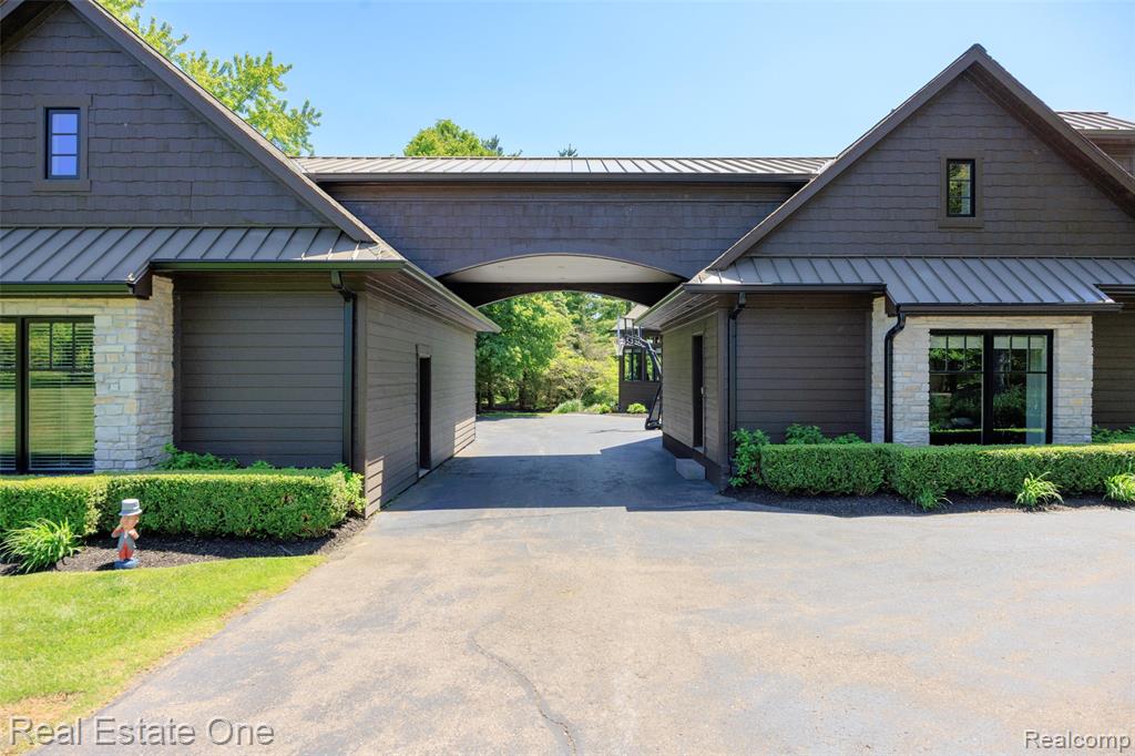 7689 Deerhill Drive, Independence, MI — Photo 7
