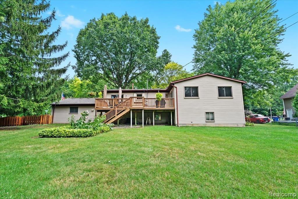 5375 Prentis Road, Waterford, MI 48327 — Photo 32