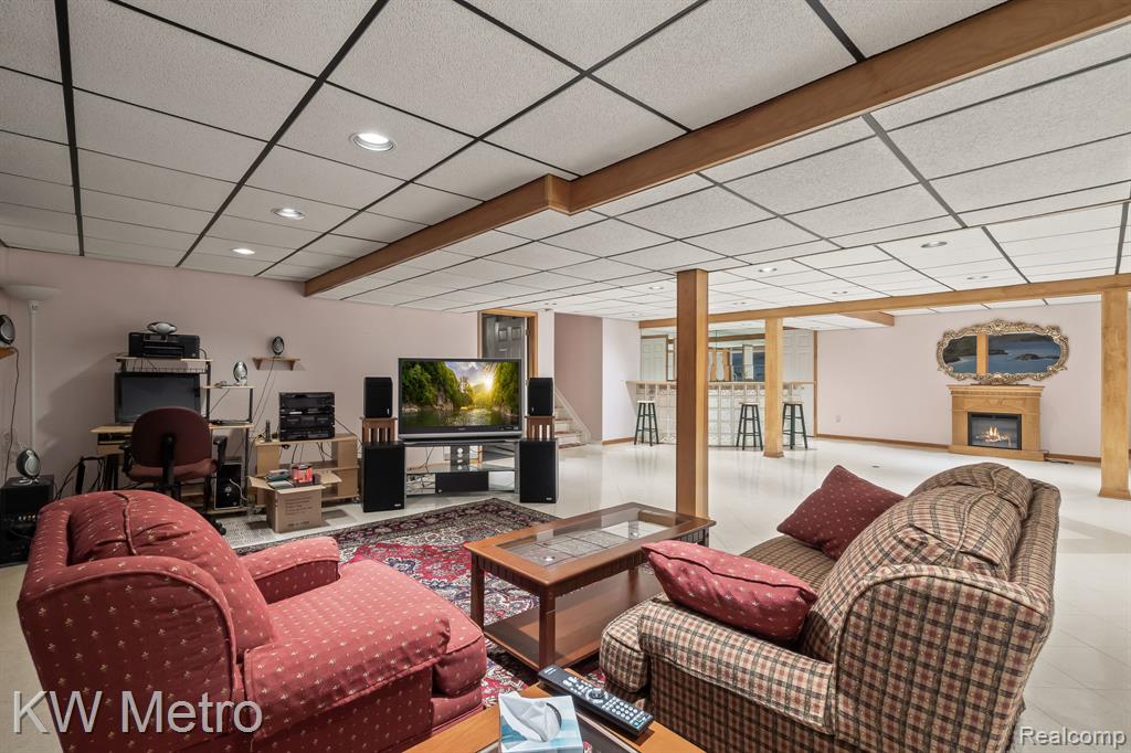 3953 Lake Forest Drive, Sterling Heights, MI 48314 — Photo 30