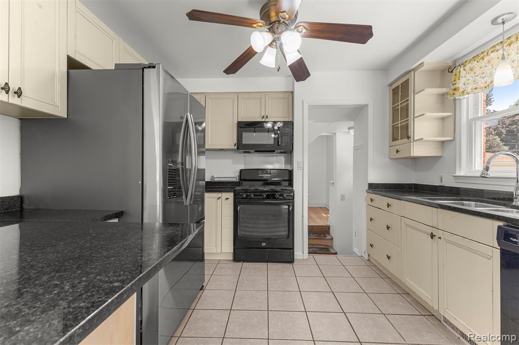 450 N Denwood Street, Dearborn, MI 48128 — Photo 11