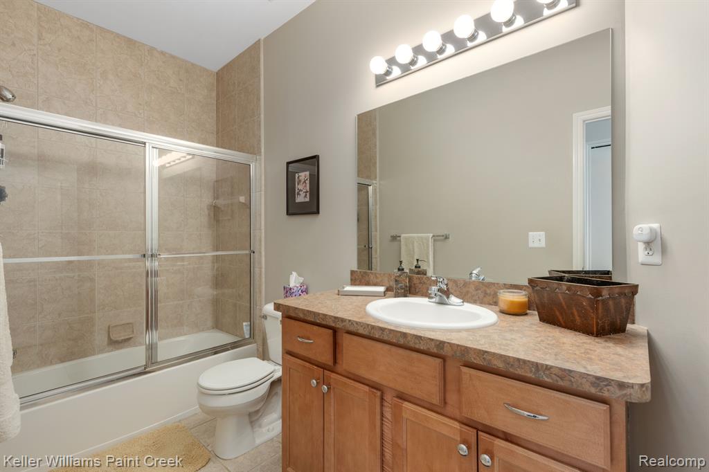 5504 Eagleview Court, Clarkston, MI 48348 — Photo 17