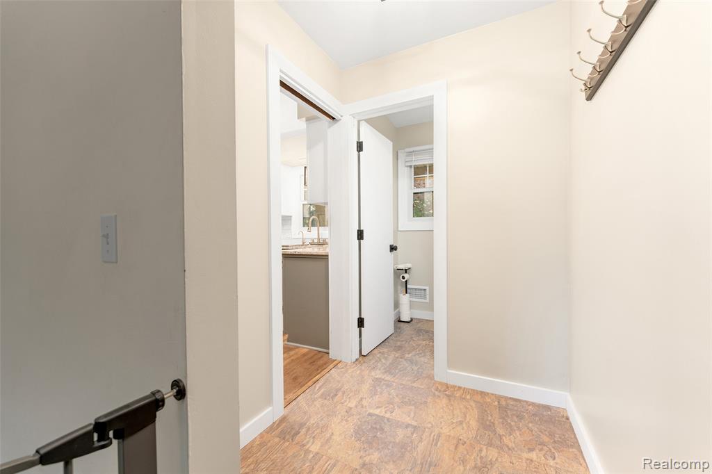 8077 Hunter Road, Bath, MI 48808 — Photo 3