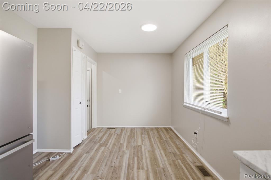 28521 Oakwood Street, Inkster, MI 48141 — Photo 8