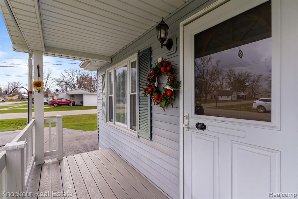 203 ATHLETIC Street, Otisville, MI 48463 — Photo 6