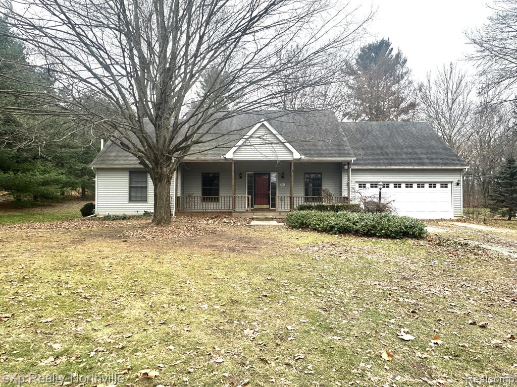 8255 N TERRITORIAL Road, Dexter, MI 48130 — front exterior
