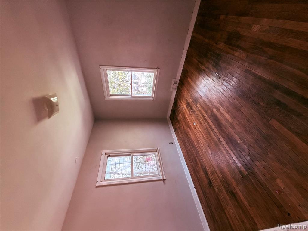 2109 Swayze Street, Flint, MI 48503 — Photo 6