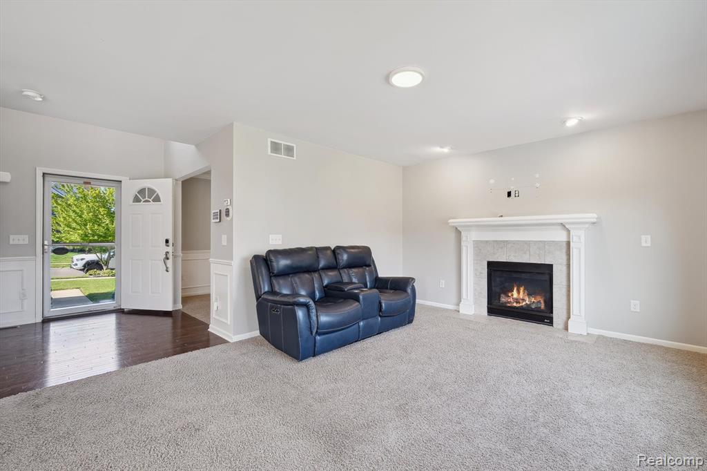 4059 Ash Tree Lane, Howell, MI 48843 — Photo 8