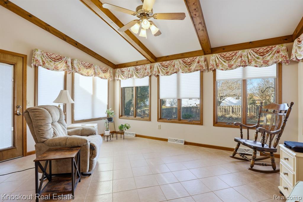 686 Willow Lane, Frankenmuth, MI 48734 — Photo 23