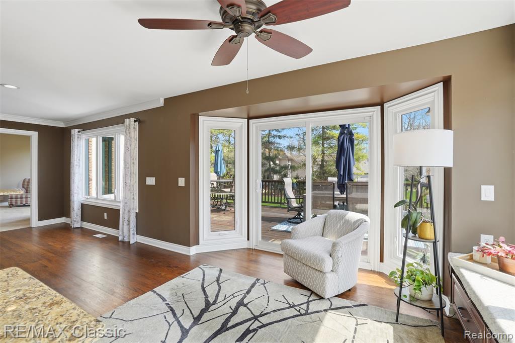1726 Pondview Lane, Commerce Twp, MI 48382 — Photo 21