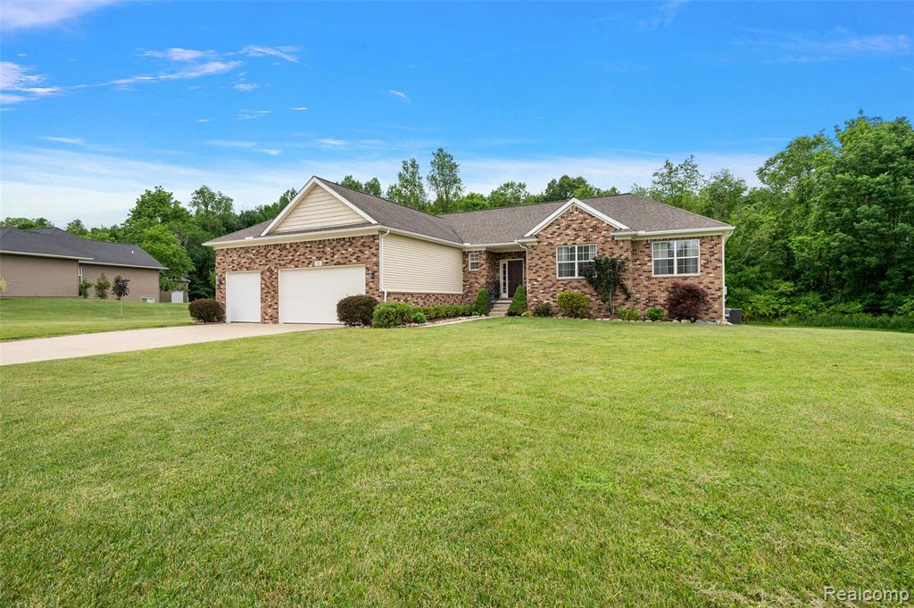 52 Parker Lane, Ortonville, MI 48462 — Photo 8