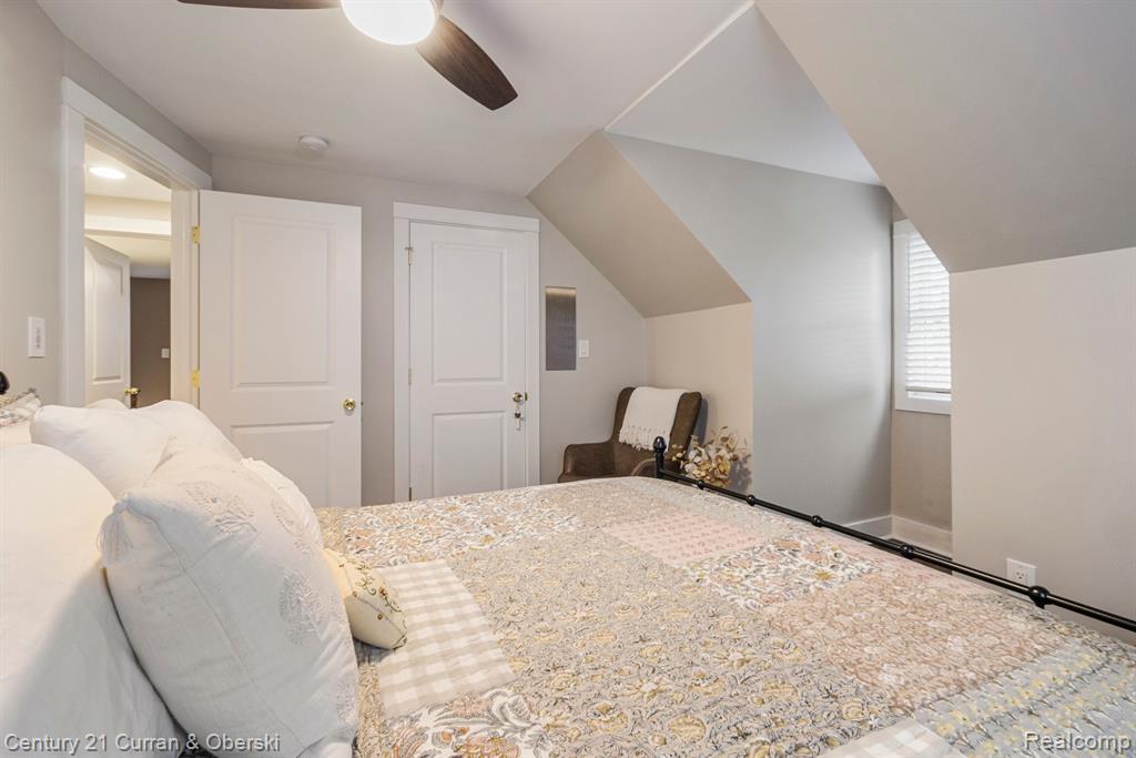 634 S HARVEY Street, Plymouth, MI 48170 — Photo 24
