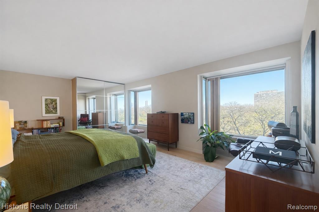 1300 E Lafayette Street E, 307, Detroit, MI 48207 — Photo 16