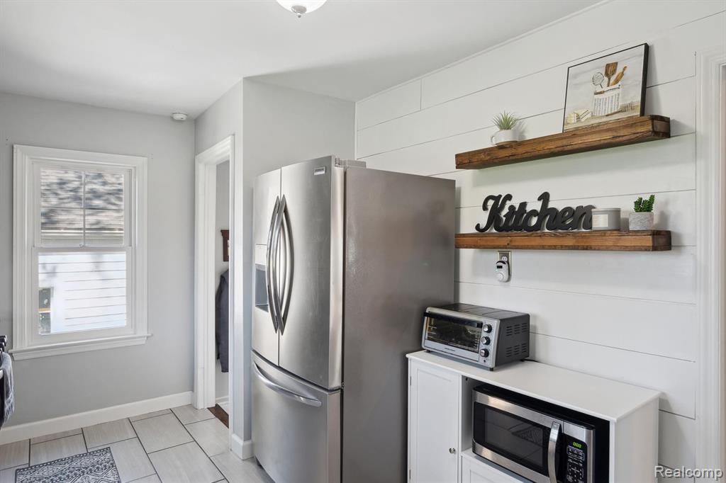 5563 CENTRAL Drive, Monroe, MI 48161 — Photo 15