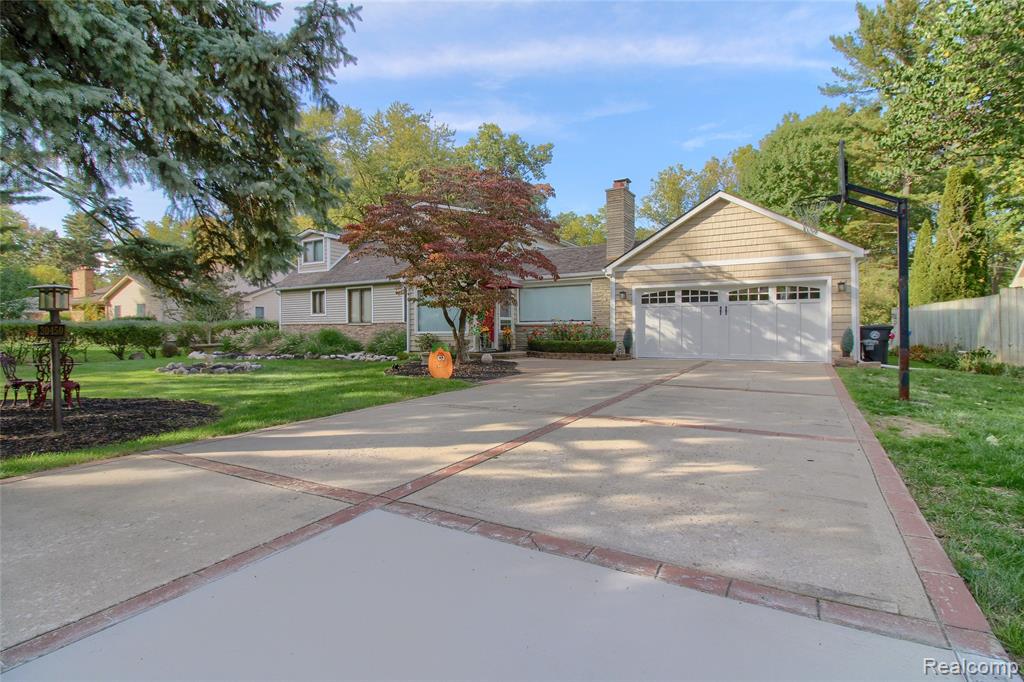 30450 Wentworth Street - Photo 3