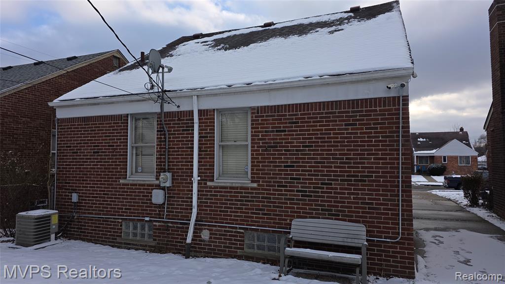 15031 Eastburn Street, Detroit, MI 48205 — Photo 5