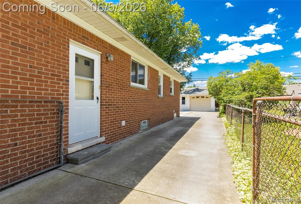 8422 Niver Avenue, Allen Park, MI 48101 — Photo 29