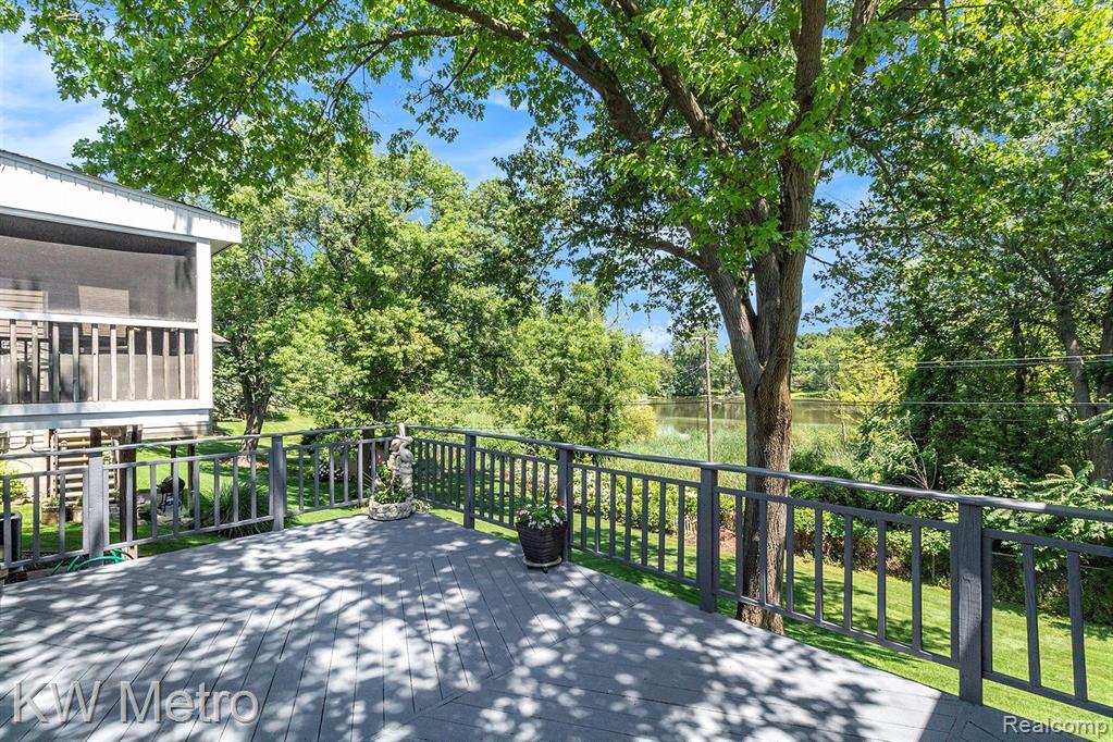 4491 DECKERLAND Street, West Bloomfield, MI 48323 — Photo 24