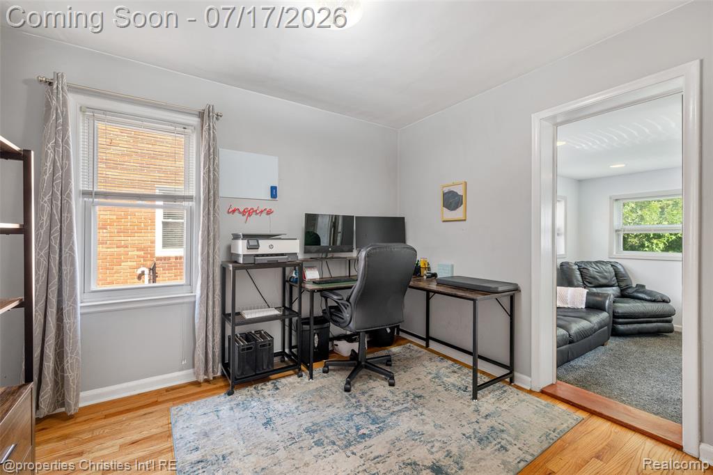 20855 Lochmoor Street, Harper Woods, MI 48225 — Photo 19