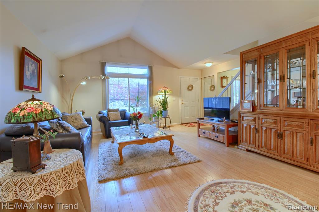 2759 Maple Forest Drive, Wixom, MI 48393 — Photo 7