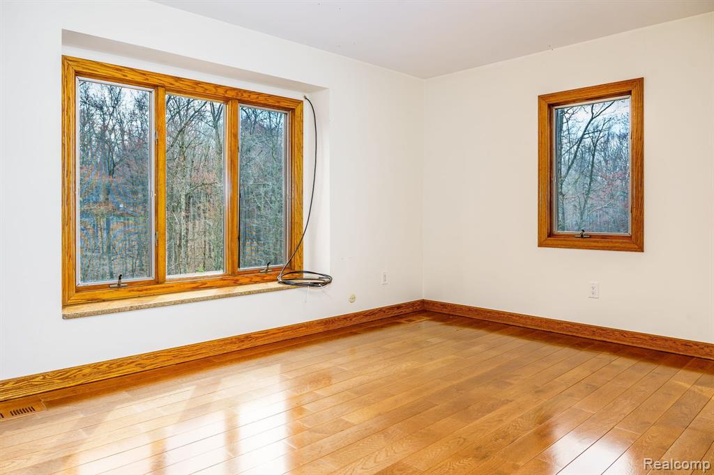 545 JUDI ANN Lane, Holly, MI 48442 — Photo 19