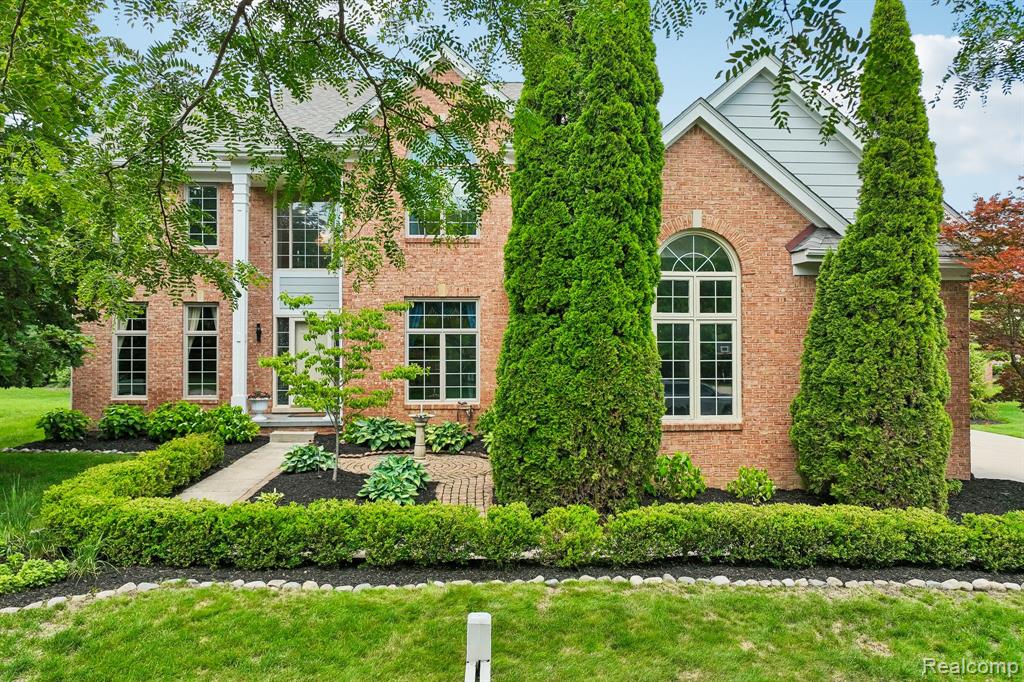 45896 Lathum Drive, Novi, MI — Photo 2