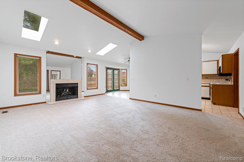 41213 Whispering Oaks Drive, 19, Clinton Twp, MI 48038 — Photo 4