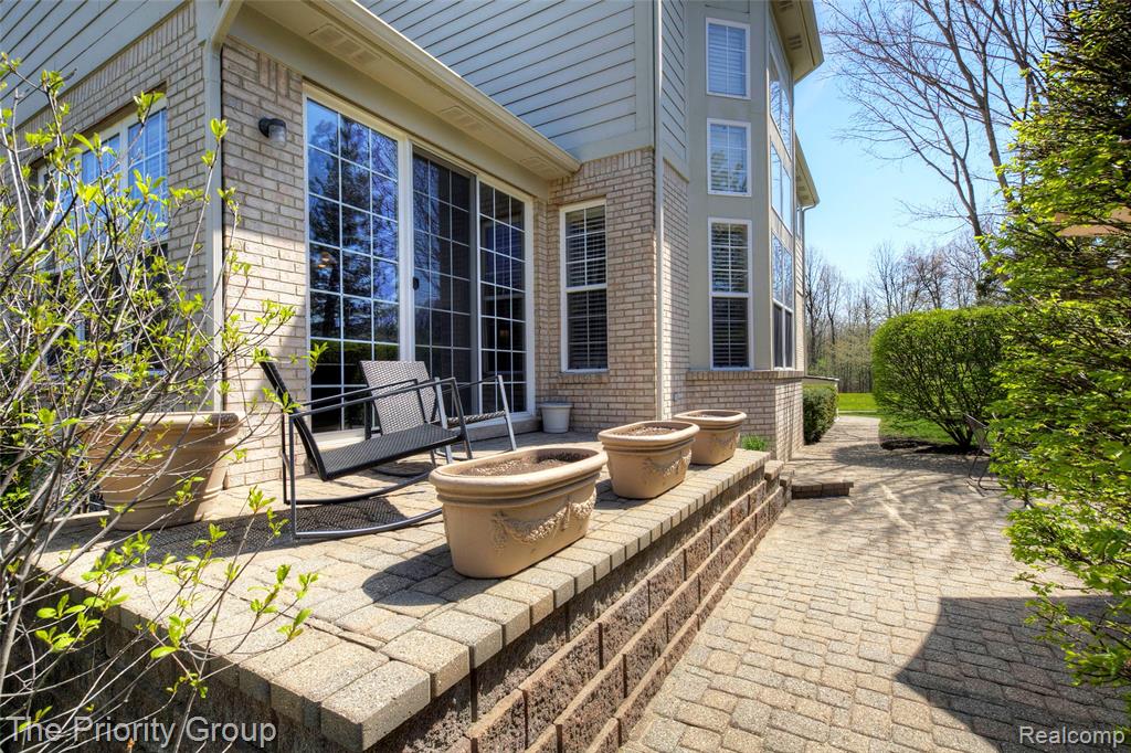 6083 Village Court, Clarkston, MI — Photo 60