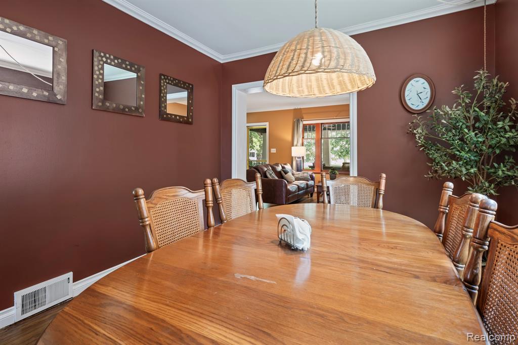 819 N Ball Street, Owosso, MI 48867 — Photo 27