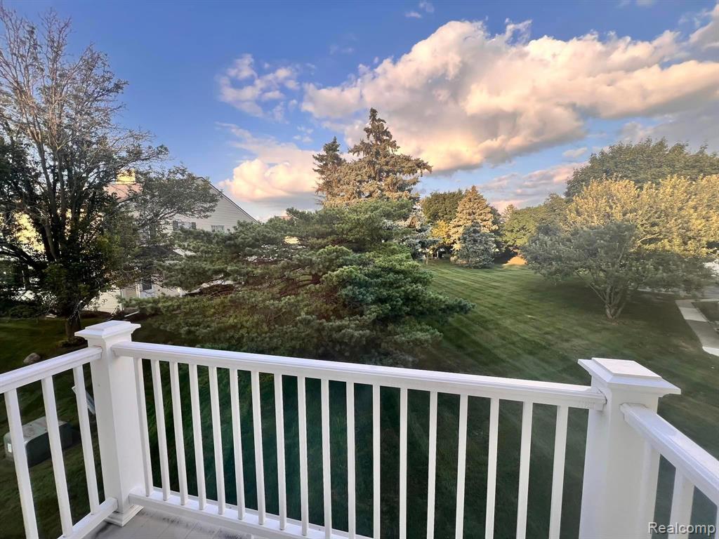 354 NEPTUNE Drive, Walled Lake, MI 48390 — Photo 26
