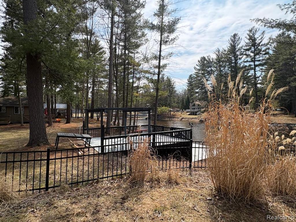 3615 Pinelands Point Road, Gladwin, MI 48624 — Photo 21