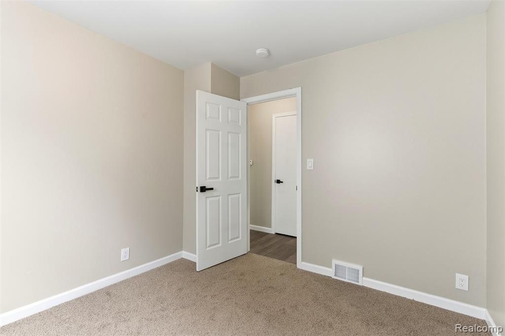 16221 Wormer Street, Detroit, MI 48219 — Photo 15
