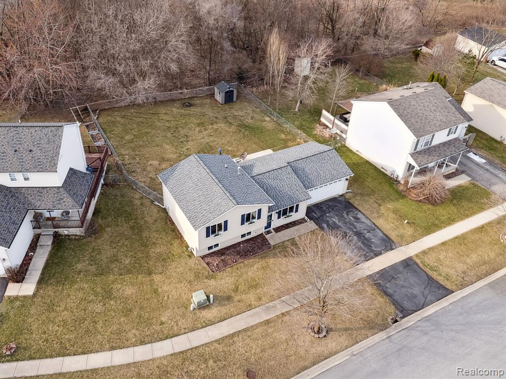 77 Coyote Court, Pinckney, MI 48169 — Photo 29