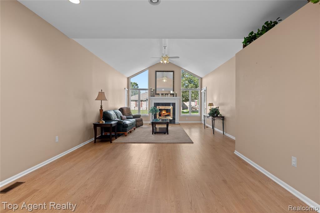 48607 Sutton Bay Court, Shelby Twp, MI 48315 — Photo 12