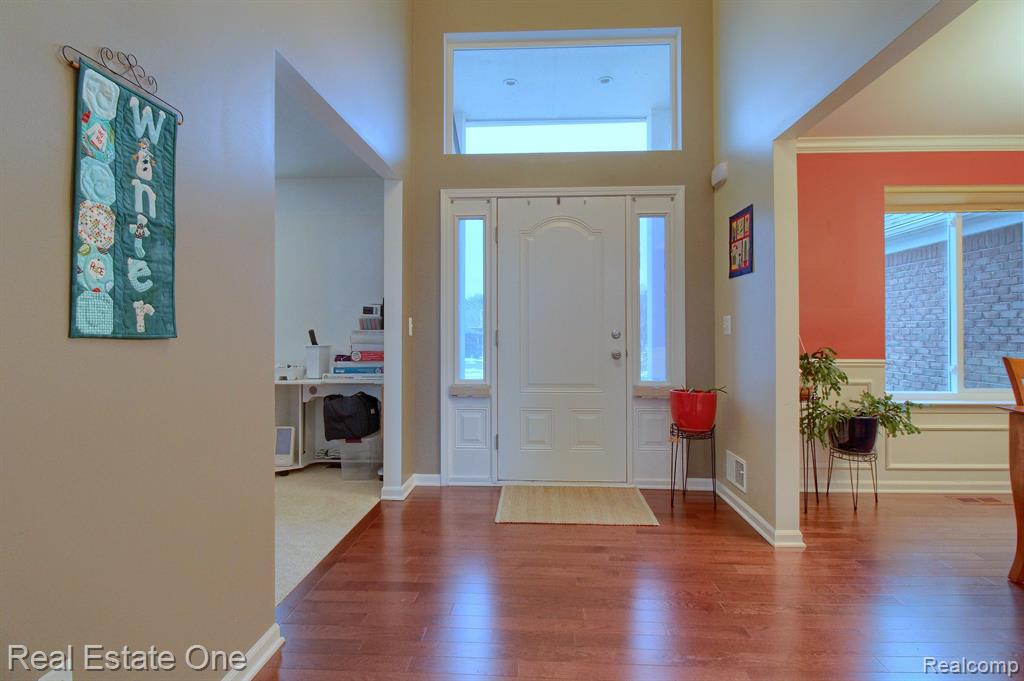 29924 MAGNOLIA Drive, New Hudson, MI 48165 — Photo 4