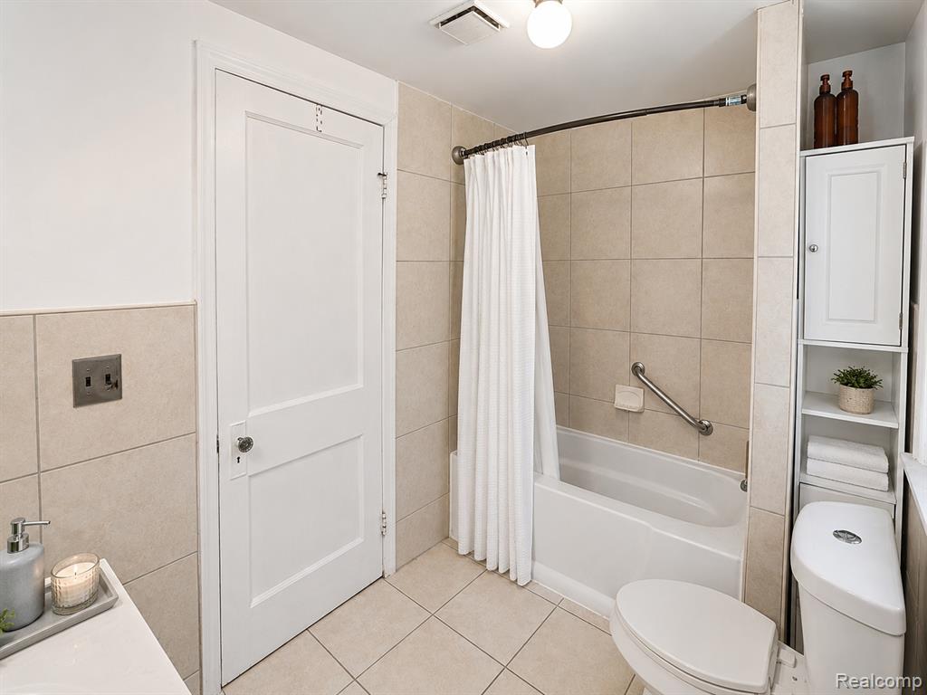 7271 Wiegand, Center Line, MI 48015 — Photo 13