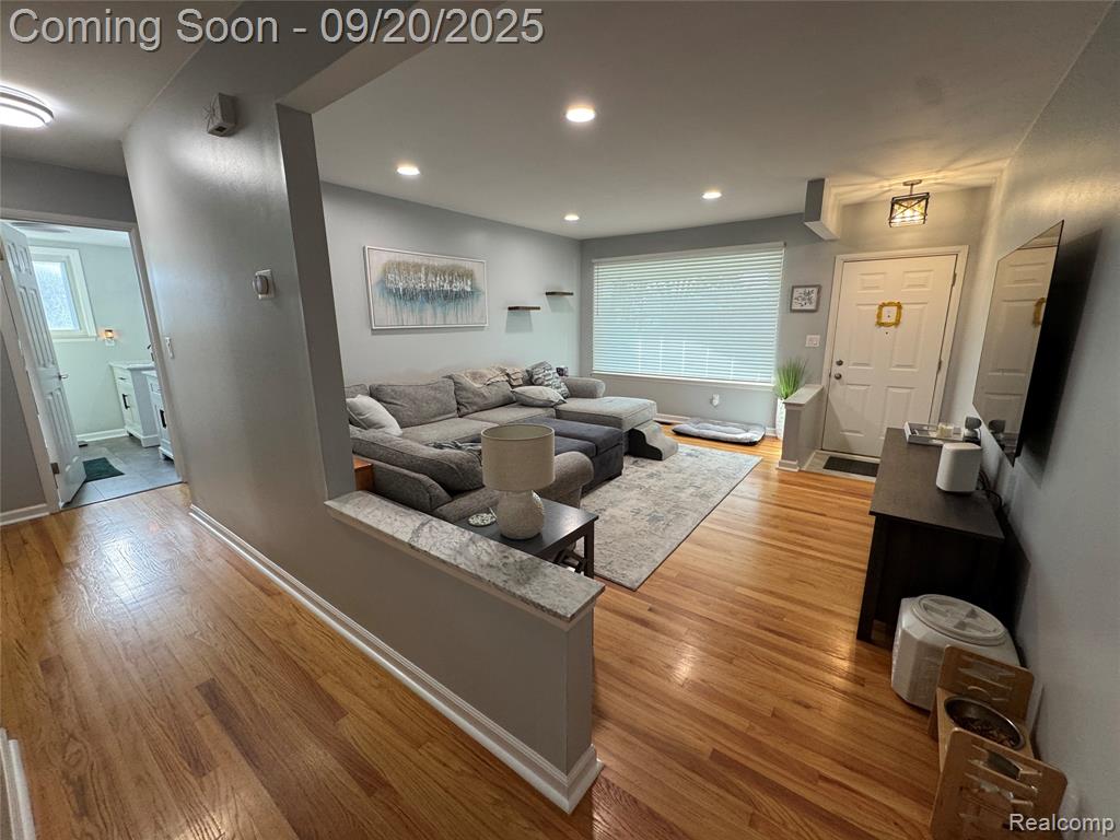 4121 Anthony Drive, Sterling Heights, MI 48310 — Photo 5