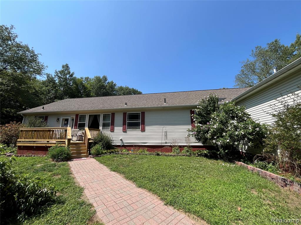 28524 Elwell Road, Belleville, MI 48111 — Photo 26