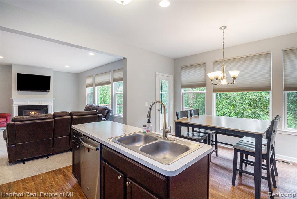 59644 Twin Pines Drive, New Hudson, MI 48165 — Photo 8