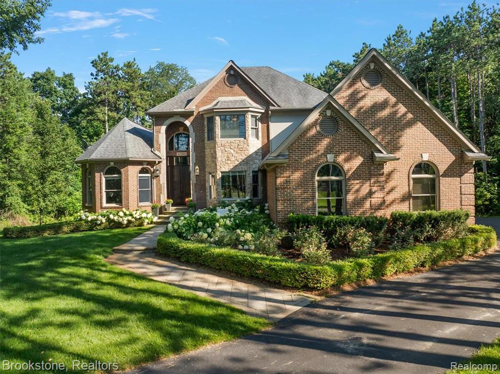 34 Fern Drive, Leonard, MI 48367 — Photo 2