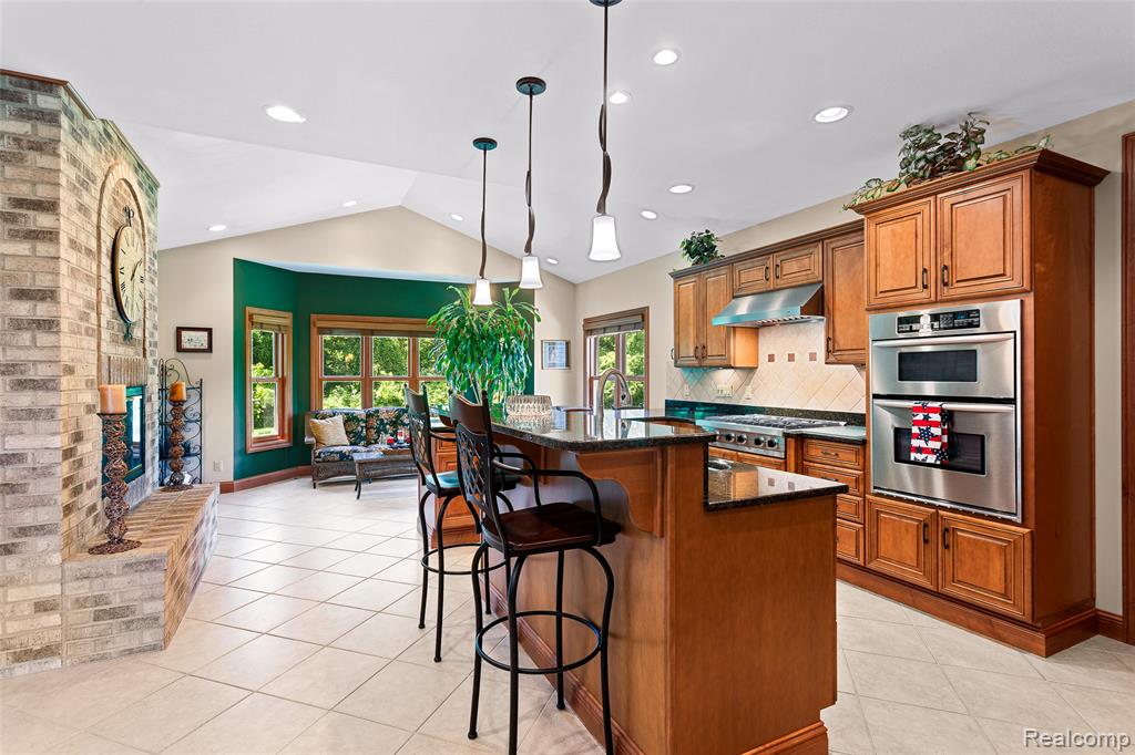 13733 Crooked Creek Lane, Carleton, MI 48117 — Photo 9