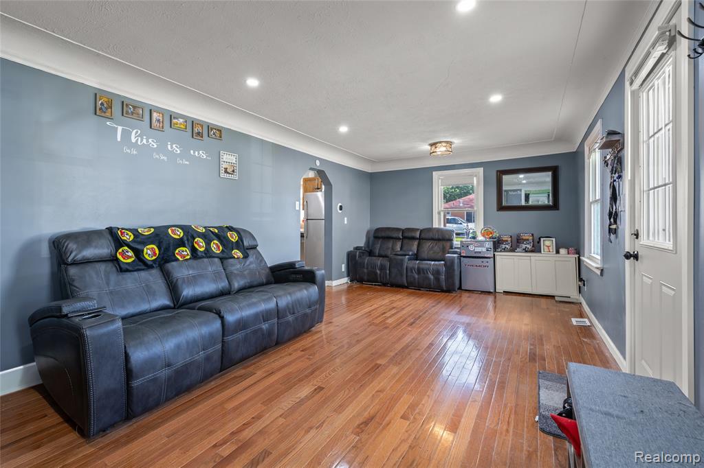 7011 Belton Street, Garden City, MI — Photo 9