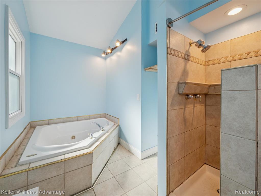 6008 Burroughs Avenue, Sterling Heights, MI 48314 — Photo 19