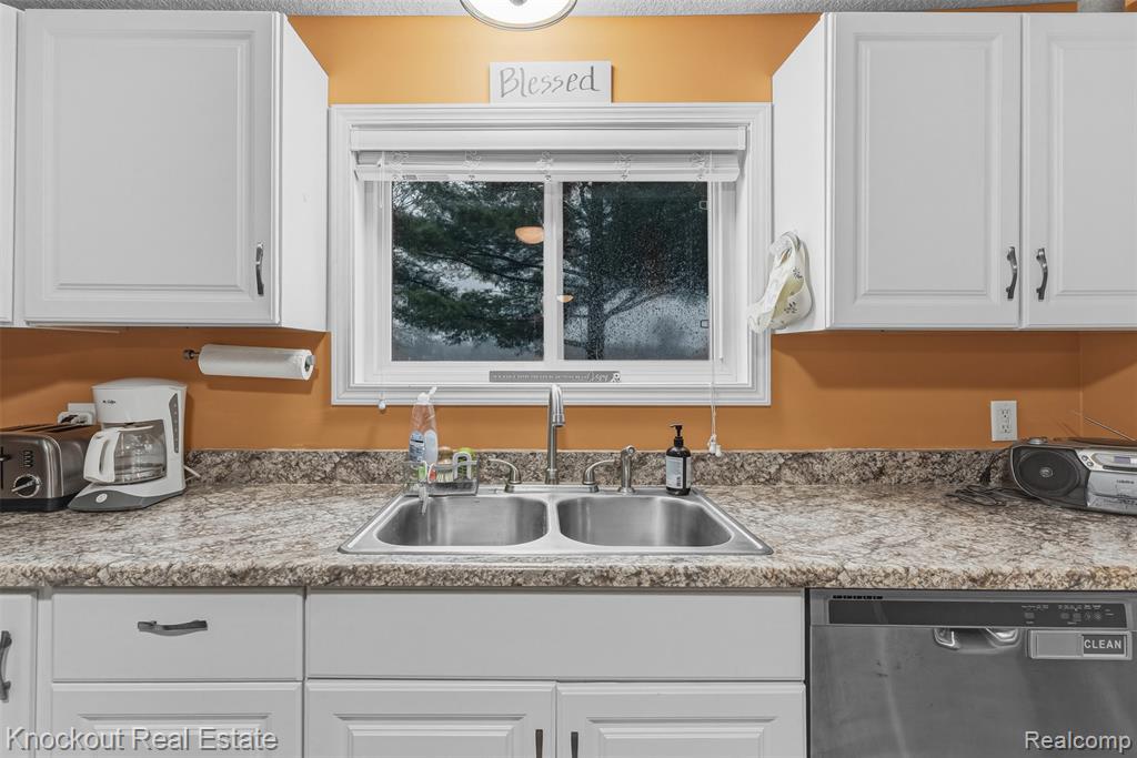 8052 Irish Road, Millington, MI 48746 — Photo 13