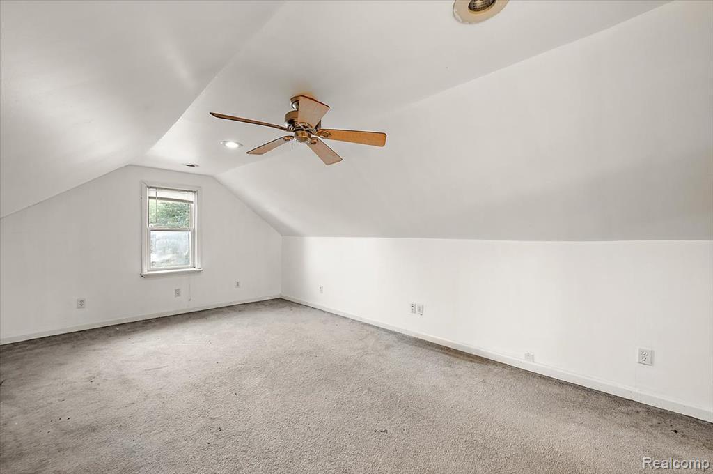 108 Oakwood Street, Holly, MI 48442 — Photo 33